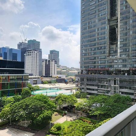 شقة مانيلا  في Luxury @ Bgc Sleeps 6 Comfortably Fast Wifi Pool! المظهر الخارجي الصورة