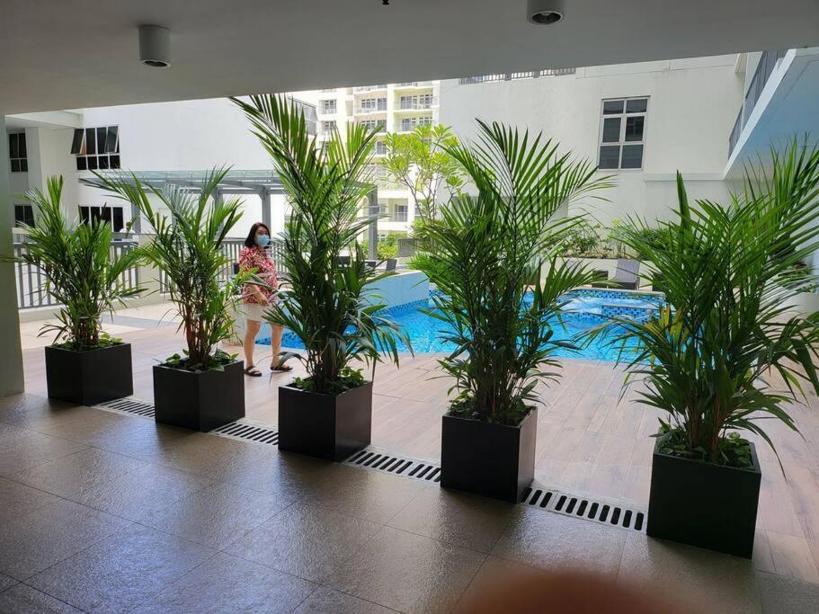 شقة مانيلا  في Luxury @ Bgc Sleeps 6 Comfortably Fast Wifi Pool! المظهر الخارجي الصورة