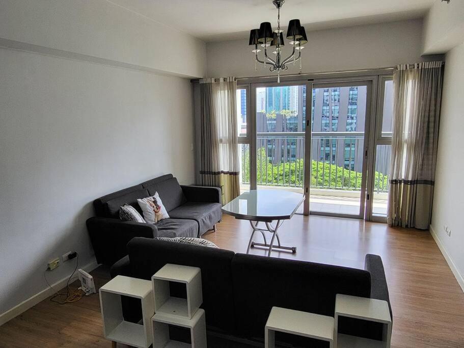 شقة مانيلا  في Luxury @ Bgc Sleeps 6 Comfortably Fast Wifi Pool! المظهر الخارجي الصورة